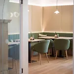 Отель Apollo Achtquartier Am