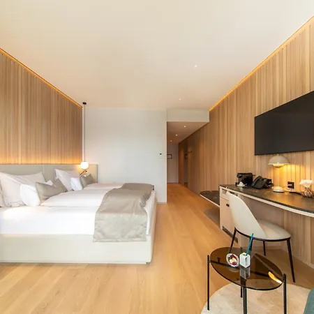 Apollo Achtquartier Am Hotell