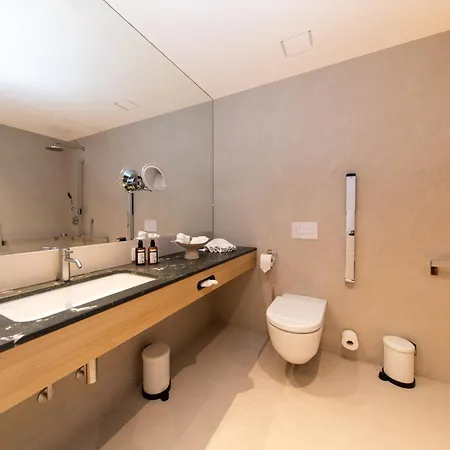 Apollo Achtquartier Am Hotell *