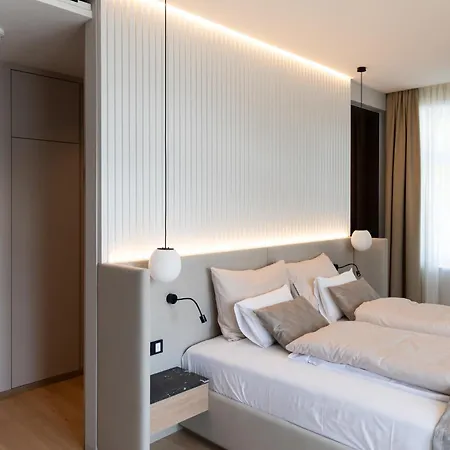 Hotell Apollo Achtquartier Am *