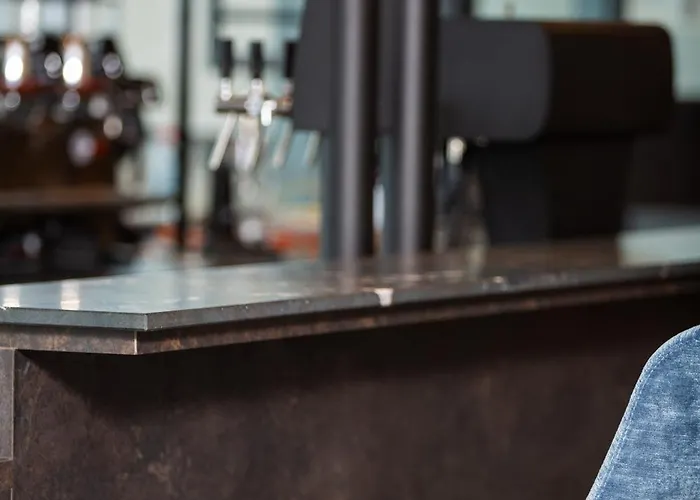 Otel Apollo Achtquartier Am