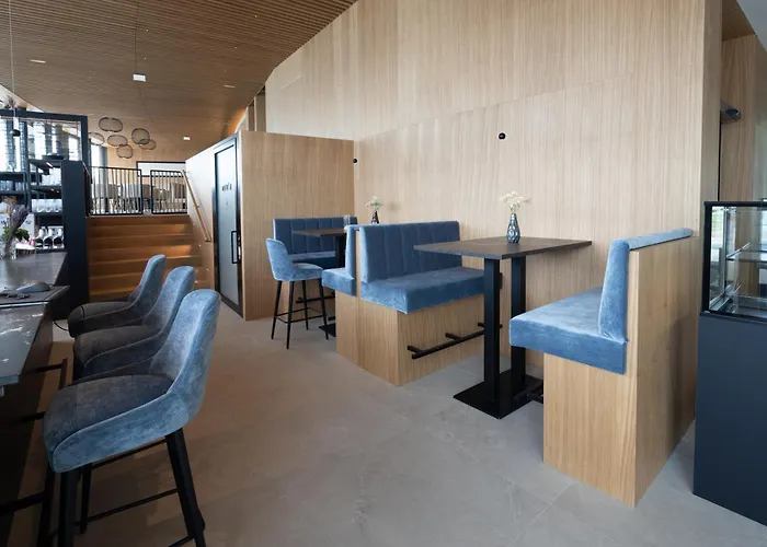 Apollo Achtquartier Am