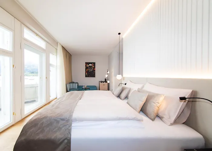 Otel Apollo Achtquartier Am