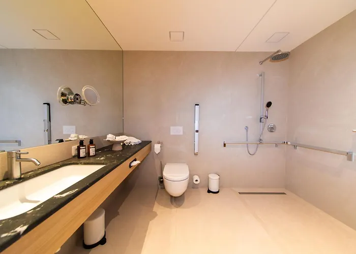 Otel Apollo Achtquartier Am